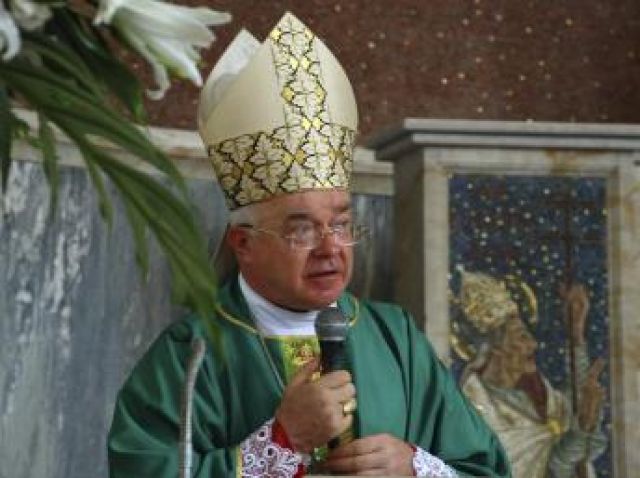Embajador del Vaticano, Josef Wesolowski, es investigado por abusos sexuales